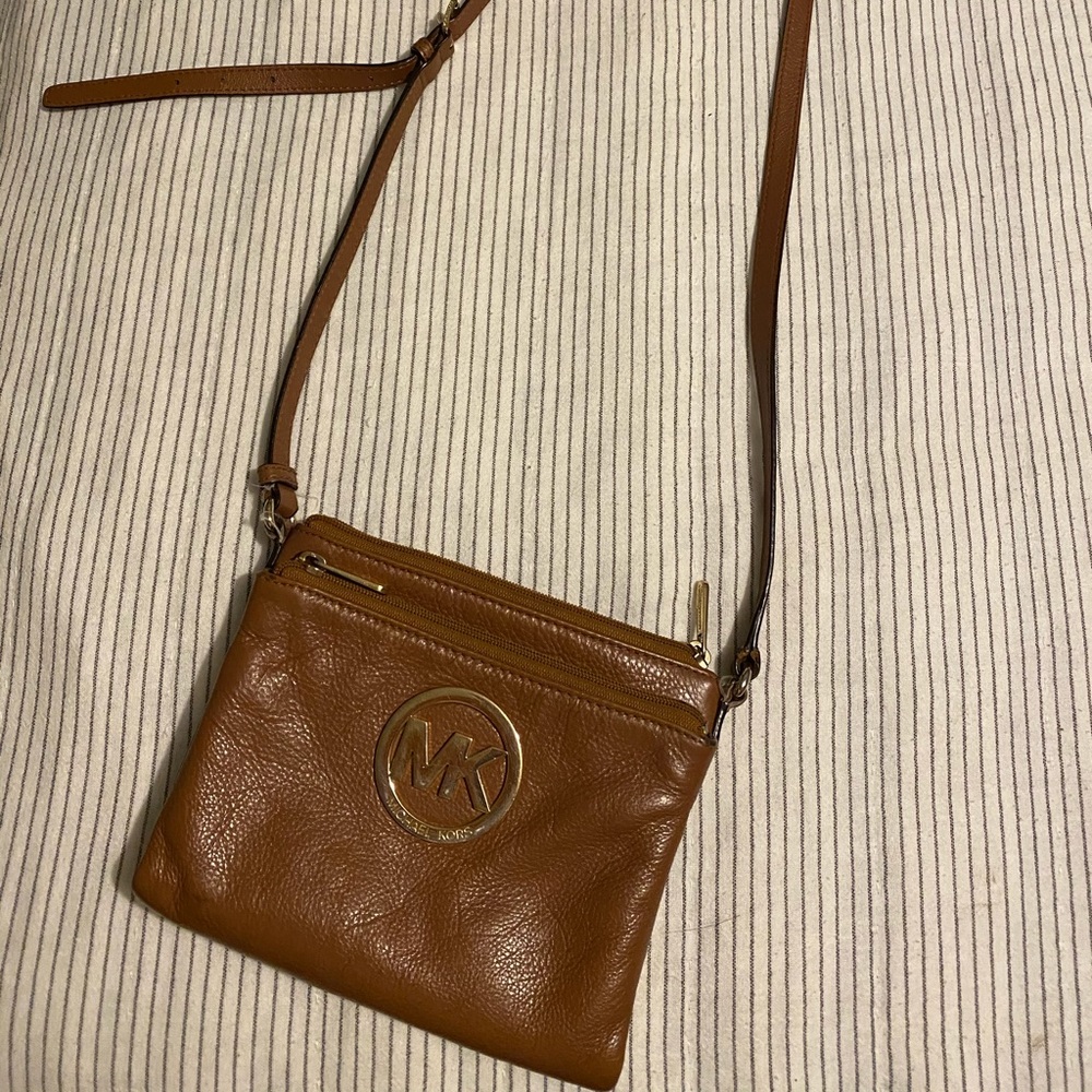 Crossbody purse